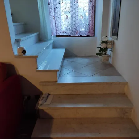 La Casa Tra I Castagni Seravezza