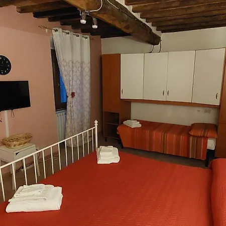 Hébergement de vacances La Casa Tra I Castagni