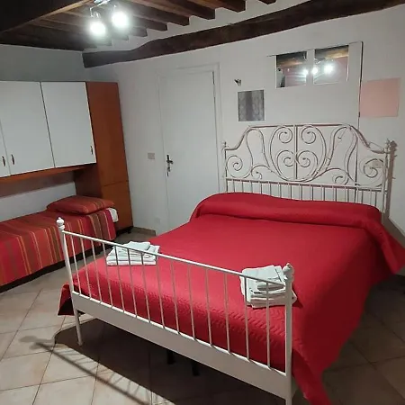 La Casa Tra I Castagni