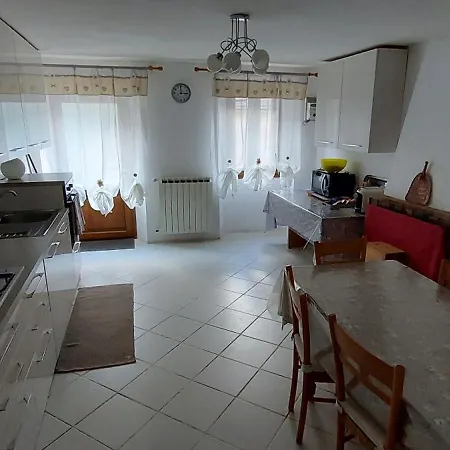 La Casa Tra I Castagni Hébergement de vacances Seravezza